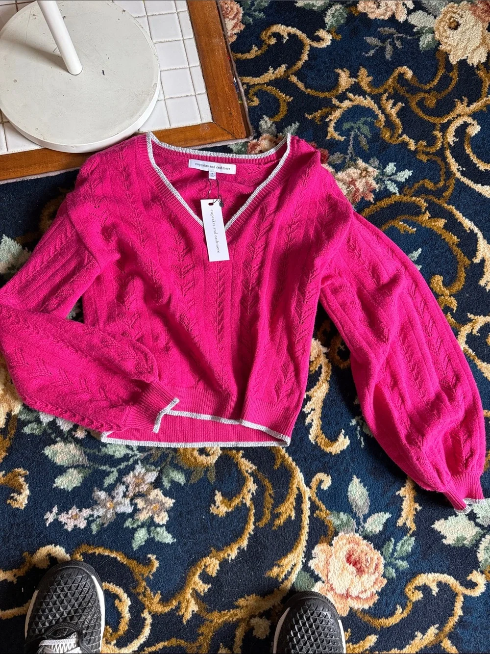 cupcakes & cashmere Carmine Pink ‎ V-Neck Cable Knit Sweater- NWT- retail 118